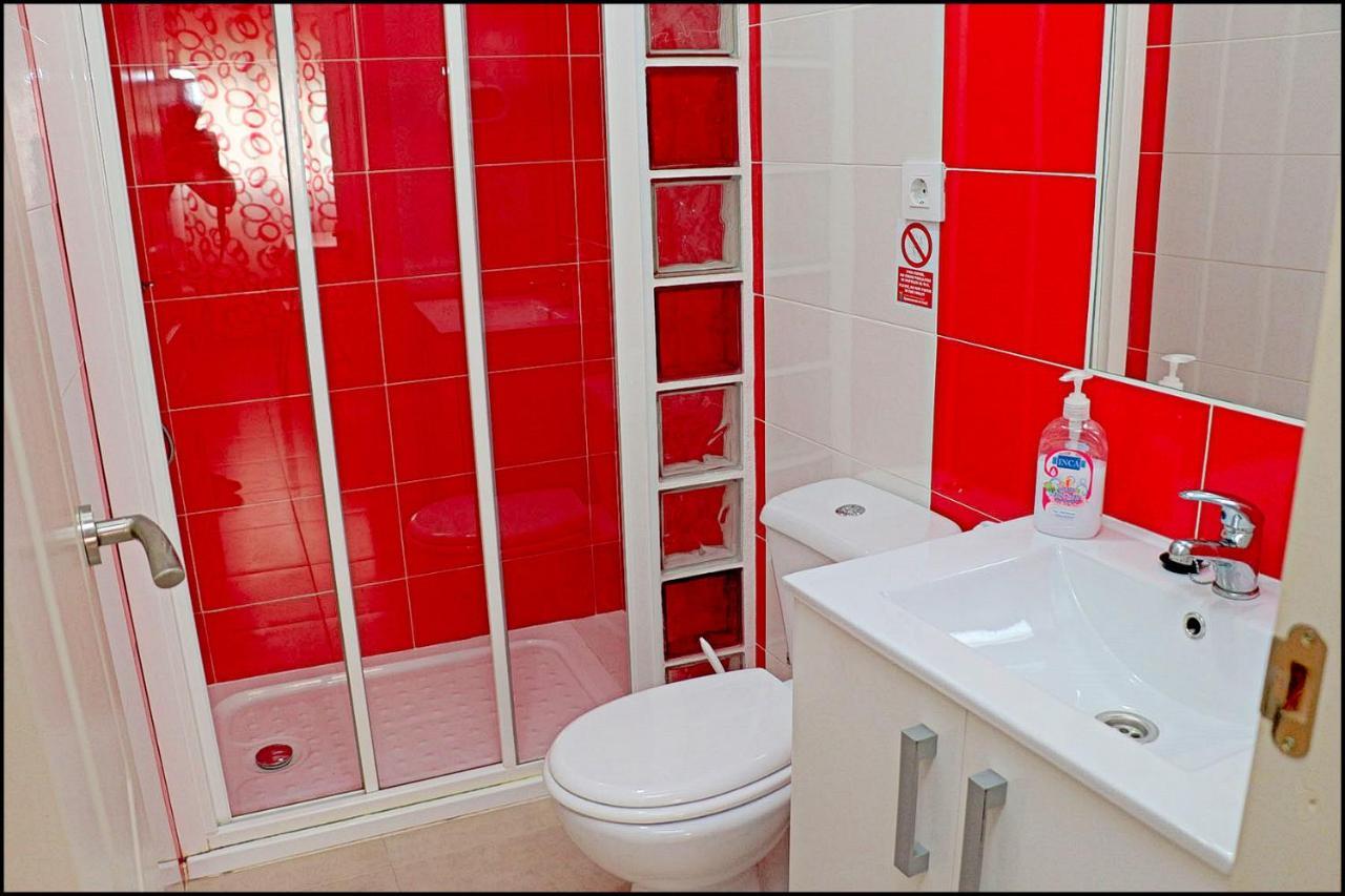 Apartamento Con Wifi En El Centro Conil De La Frontera Bagian luar foto